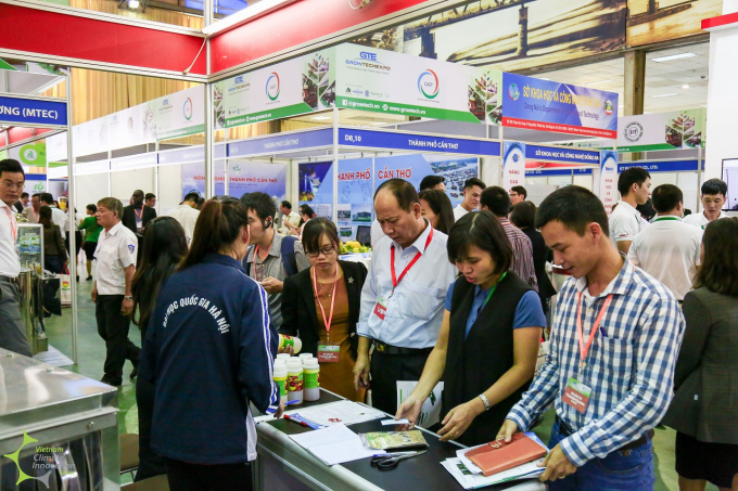 5. Gian hang trien lam Growtech