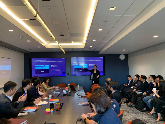 anh 2 Bộ KHCN lam viec Stripe - 2