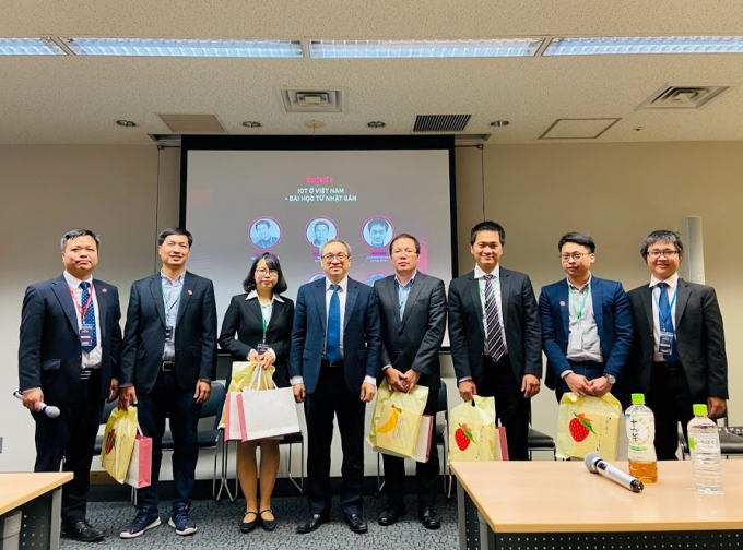 anh 3 cac dai bieu chup anh luu niem