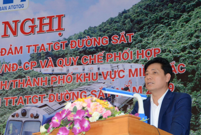 thu-truong-gtvt-nguyen-ngoc-dong-phat-bieu-hoi-ngh