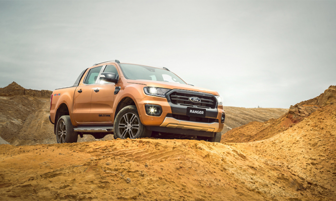Ford-Ranger-02-9742-1581583076