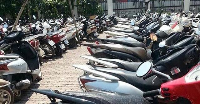 de-xe-may-duoi-troi-nang-640