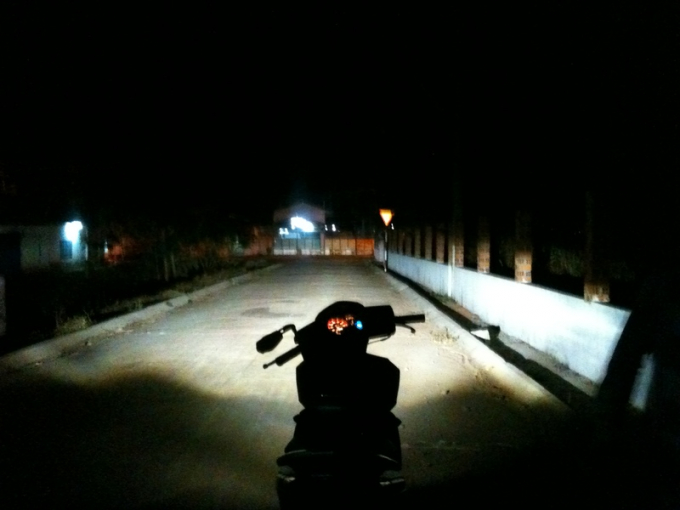 thao-luan-anh-sang-xenon-va-1-so-loai-guong-cau-39