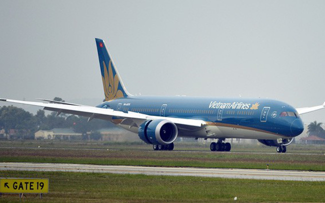 may-bay-ha-canh-tai-san-bay-noi-bai-1920