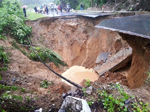 anh-quoc-lo-4d-5354-1435212671