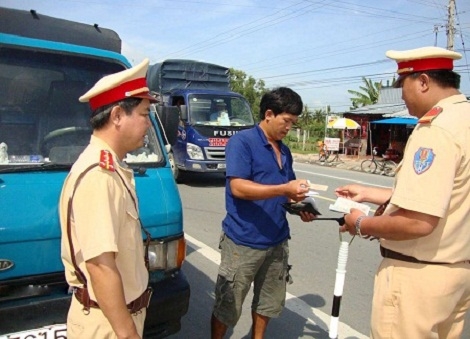 20141003_canh_satgiaothong