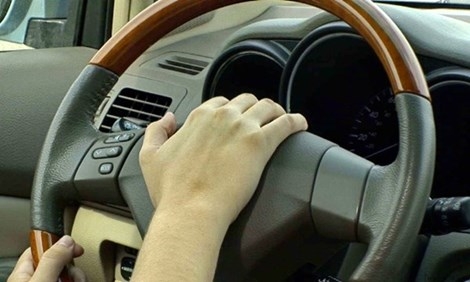 20150309-o-to-su-dung-coi-khong-dung-quy-dinh-bi-p