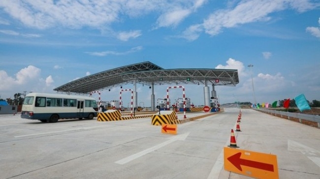 11-bpho9864-bcced-1443414431656-crop1443427069946p