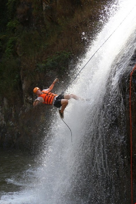 du-lich-mao-hiem_4_qrll