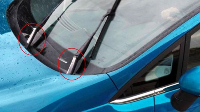 chong-trom-can-gat-nuoc-oto