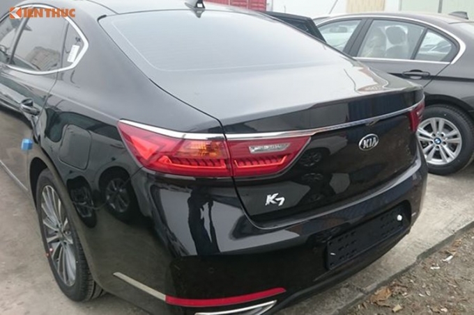 cham-mat-kia-k7-4