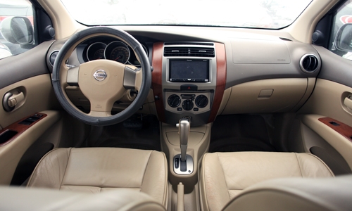 Nissan-Livina-VnE-49-1-8489-1492168159