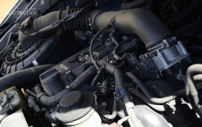 sua-chua-xe-o-to-ban-46e0_wm