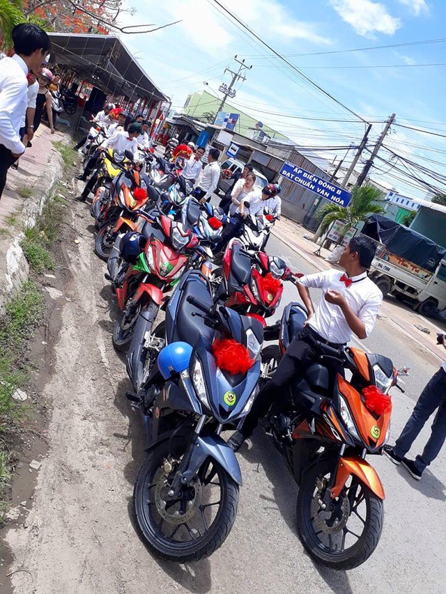 honda-winner-150-dam-cuoi-7-1494763821537