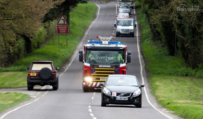 xeuutien-banxehoicom-37e3_wm