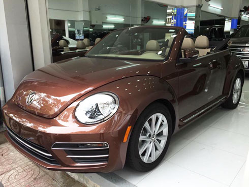 Volkswagen-Beetle-Convertible-8781-4990-1503392642