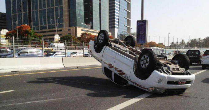 xe-o-to-de-bi-lat-ba-e9c0