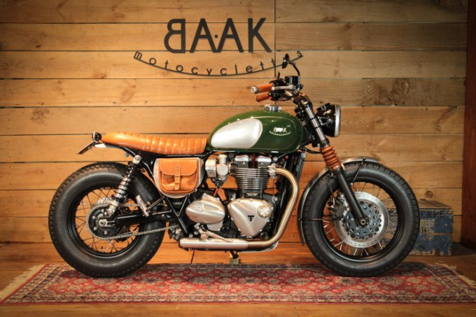1BAAK_Motorcycles_phuc_che_Triumph_Bonneville_T120