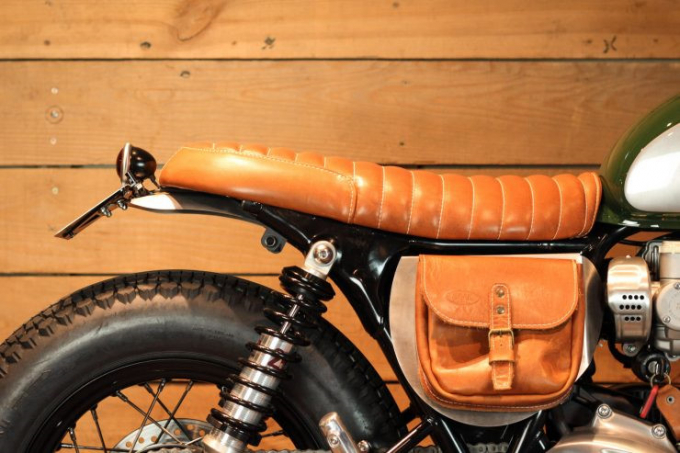 5BAAK_Motorcycles_phuc_che_Triumph_Bonneville_T120