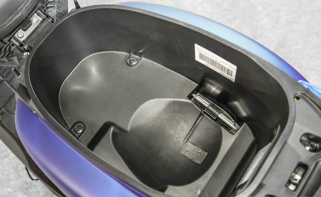 ya111519484385-width650height399