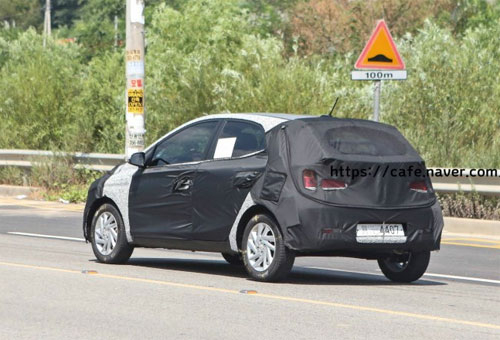 hyundai-grand-i10-4-2463-1534826638