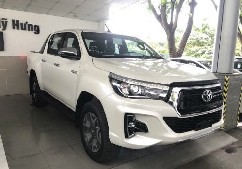 Toyota-Hilux-2018-vnexpress-ne-4577-7087-153482122