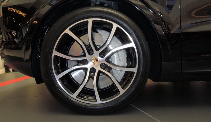 Cayenne-7-1538412936_r_680x0