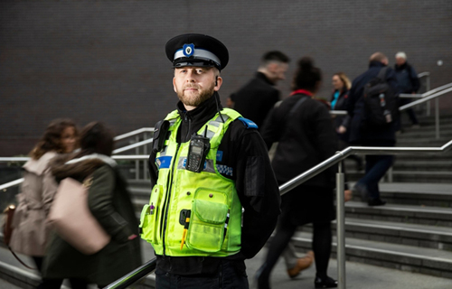 canh-sat-sieu-nho-500-5898-1543163418