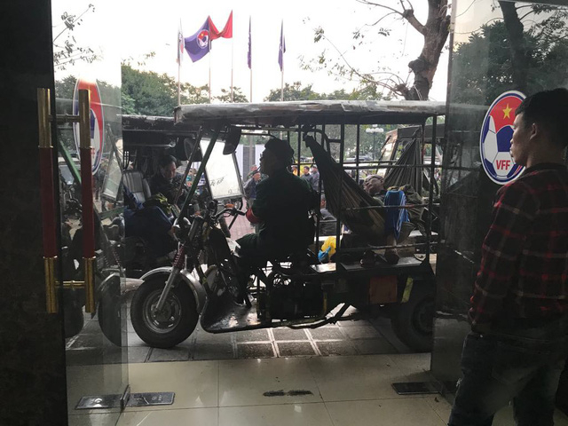 477927073095757998967141917663435504484352n-154445