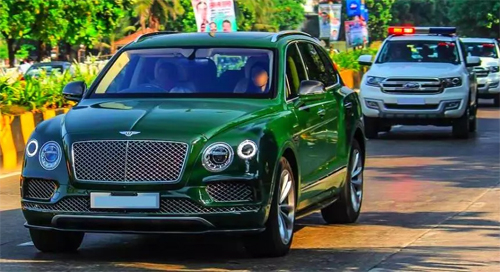 2bentley-bentayga-2-9719-1545384146