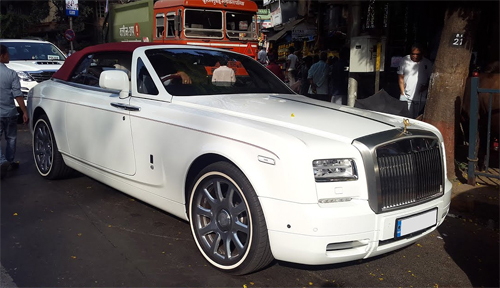 3rolls-royce-phantom-1-4398-1545384146