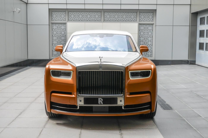 Rolls-Royce1