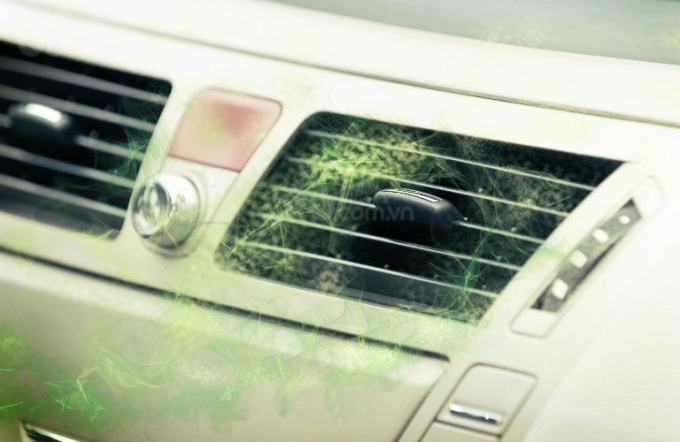 nhung-ly-do-khien-oto-co-mui-trung-thoi-oto-com-vn