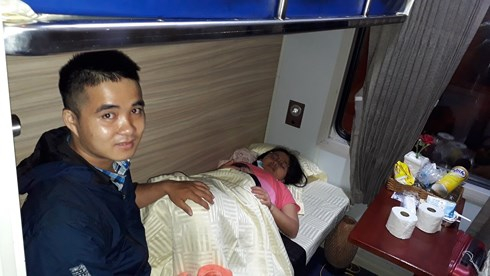 6ad78651db594f9ea84c7bd5d3dde13a.