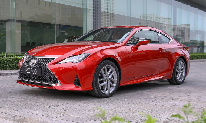 Lexus-RC-1