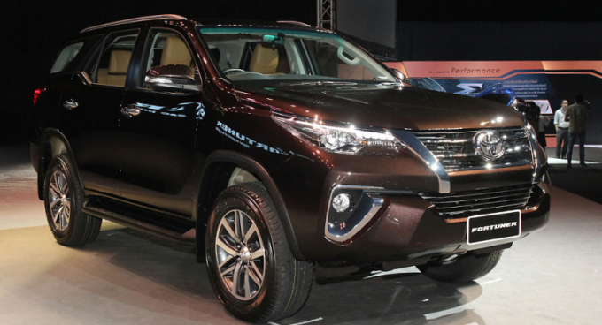 toyota-fortuner-tai-viet-nam-oto-com-vn--1a00