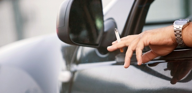 fumandodentrodocarro1413489955004-615x300-15708777