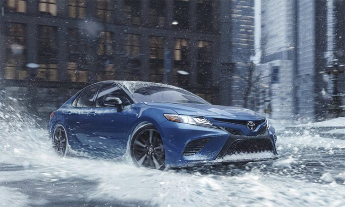 Toyota-Camry-1-5576-1573704562