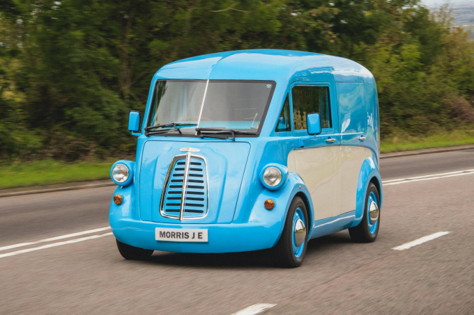 xe-morris-je-chay-dien-8