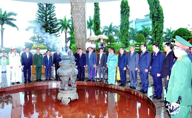 Đoàn đại biểu