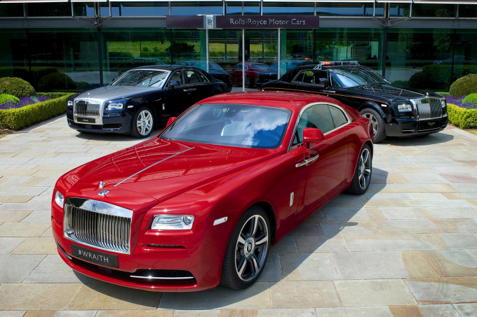 2014-rolls-royce-phantom-ghost-and-wraith_3774