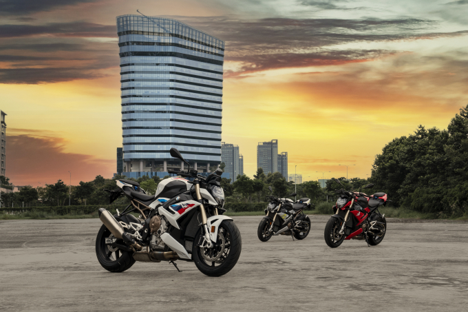 BMW S 1000 R_Outdoor (2)