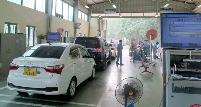 img-bgt-2021-tinh-trang-xep-hang-cho-dang-kiem-co-