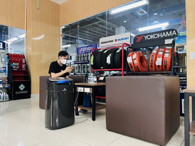 6. Không gian showroom của Suzuki được lắp đặt máy