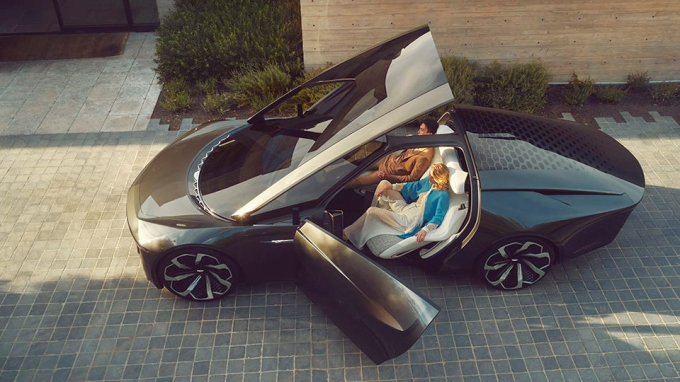 7 - Cadillac_InnerSpace.