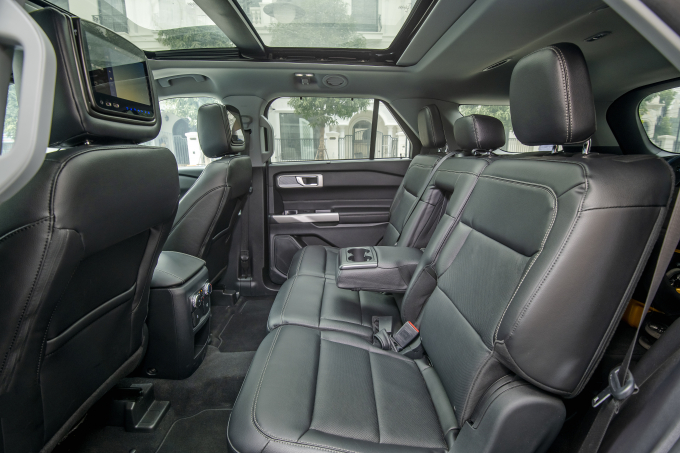 36_Ford Explorer_Nội Thất