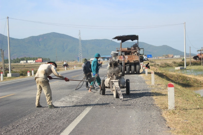 Hằn lún vệt bánh xe trên QL1 đoạn qua tỉnh Hà Tĩnh