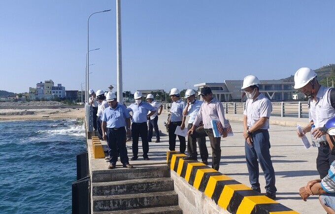 chủ đầu tư, nhà thầu thi công và đơn vị quản lý kiểm tra, xác minh phản ánh của người dân