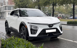 Đỗ xe thế nào an toàn khi gặp sự cố trên đường? - Ảnh 2.