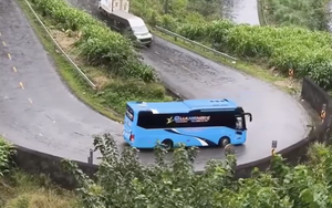 Video ngủ gật nhưng vẫn cố lái xe, lời cảnh tỉnh cho nhiều tài xế- Ảnh 2.